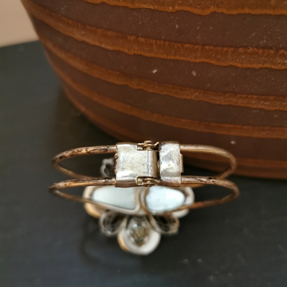 Bangle bracelet, turquoise - Picture 4 of 6